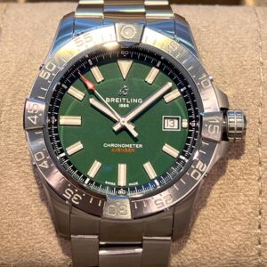 Breitling Avenger Green 42mm